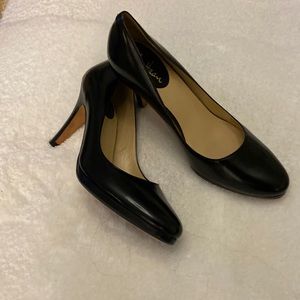 Cole Haan Nike Air classic leather black pump